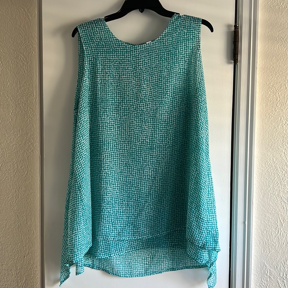 Polyester sleeveless